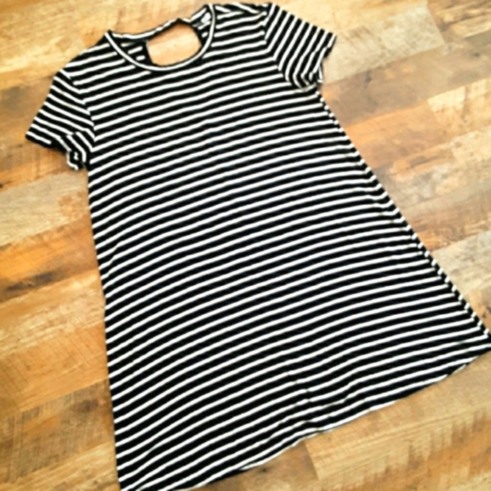 Mary Square Short Sleeve Striped T-Shirt Dress Medium